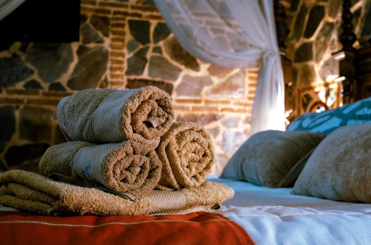 Hotel Rural Finca La Herencia Guadalcanal Esterno foto